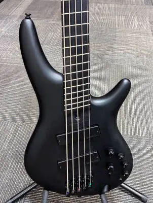 Ibanez - SR Iron Label 5-String Multiscale Electric Bass - Black Flat